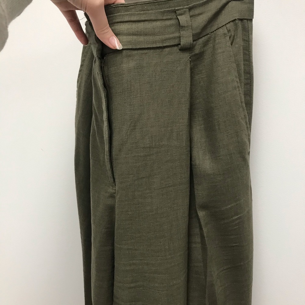 Perfect Lightweight Pant - Picture 4 of 9